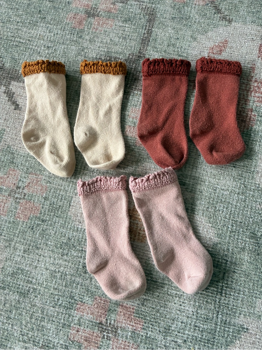 3 Pairs Baby knee socks with Ruffle Lace Trim -Cream, Rust, Blush, EUC